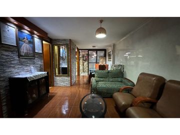 Casa de dos pisos en venta Barrio Plaza Campestre Palmira Valle