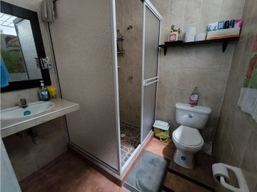 CASA EN VENTA EN EL CANEY DE CUATRO PISOS C-VR/CW:8043723