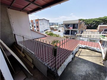 CASA EN VENTA EN EL CANEY DE CUATRO PISOS C-VR/CW:8043723