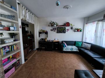CASA EN VENTA EN EL CANEY DE CUATRO PISOS C-VR/CW:8043723