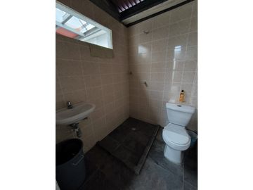 CASA EN VENTA EN EL CANEY DE CUATRO PISOS C-VR/CW:8043723