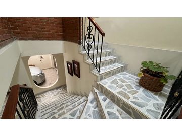 Casa de dos pisos en venta Barrio Las Mercedes Palmira Valle Colombia