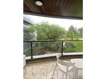 Venta: Departamento 1 dorm. en Veneto Village, Villa Parque Siquiman