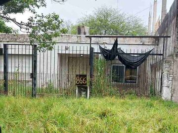Casa en venta en Villa Udaondo