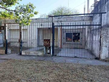 Casa en venta en Villa Udaondo