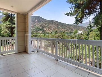 Casa en Venta en el arrayan