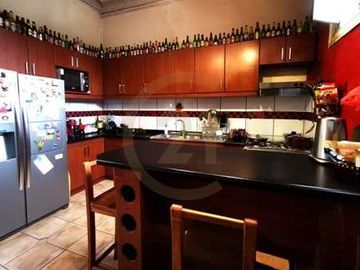 CASA  EN VENTA SANTIAGO CENTRO