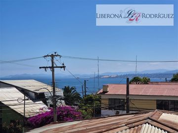 Casa en Venta en Casona esquina en Cerro Jiménez