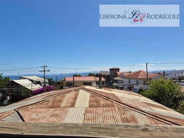 Casa en Venta en Casona esquina en Cerro Jiménez