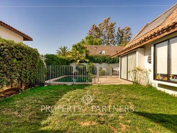 Linda casa en venta en pasaje cerrado La Reina