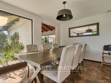 Linda casa en venta en pasaje cerrado La Reina