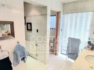 Gran Oportunidad de Venta de casa en Pinares con Novacion