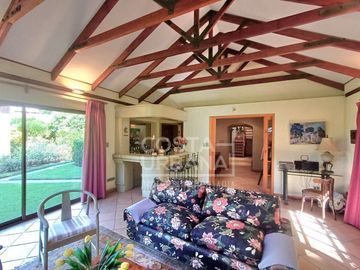 HERMOSA CASA EN OLMUÉ