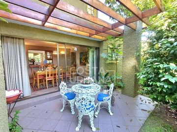 HERMOSA CASA EN OLMUÉ