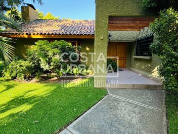 HERMOSA CASA EN OLMUÉ