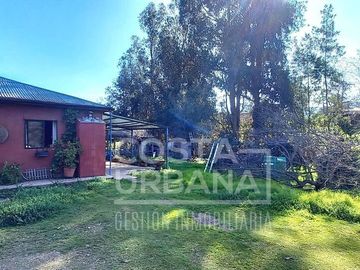 VENDE   Casa con Amplio Terreno en Lo GAMBOA de  Olmué
