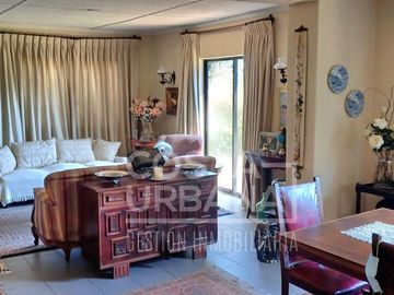 VENDE   Casa con Amplio Terreno en Lo GAMBOA de  Olmué