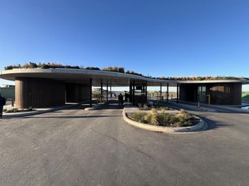 Lote en venta al lago central  en el Barrio Puentes, Nordelta