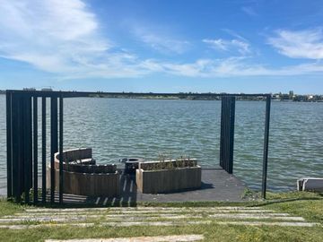 Lote en venta al lago central  en el Barrio Puentes, Nordelta