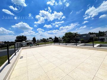 Venta Casa a estrenar en San Eliseo Country Golf en San Vicente - Canning.