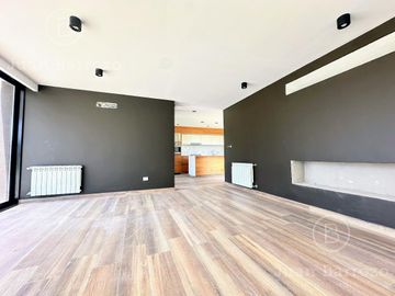 Venta Casa a estrenar en San Eliseo Country Golf en San Vicente - Canning.