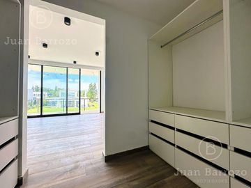 Venta Casa a estrenar en San Eliseo Country Golf en San Vicente - Canning.