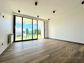 Venta Casa a estrenar en San Eliseo Country Golf en San Vicente - Canning.