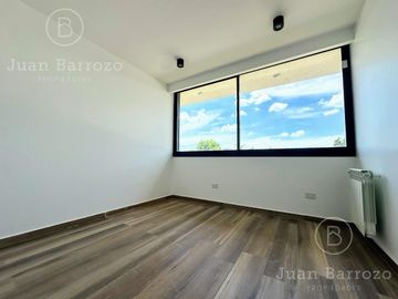 Venta Casa a estrenar en San Eliseo Country Golf en San Vicente - Canning.