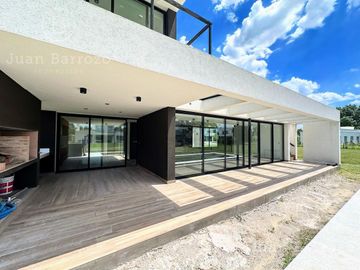 Venta Casa a estrenar en San Eliseo Country Golf en San Vicente - Canning.