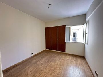 Venta departamento piso exclusivo de 3 dormitorios APTO CRÉDITO en zona Centro