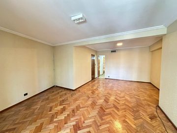 Venta departamento piso exclusivo de 3 dormitorios APTO CRÉDITO en zona Centro