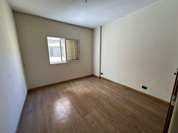 Venta departamento piso exclusivo de 3 dormitorios APTO CRÉDITO en zona Centro