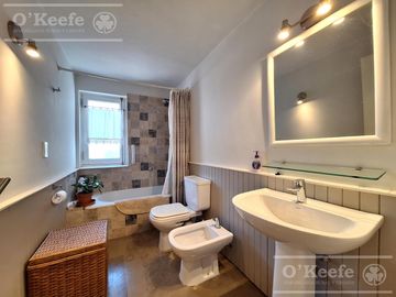 Departamento 3 ambientes en venta en  calle 20 de Febrero y Juramento