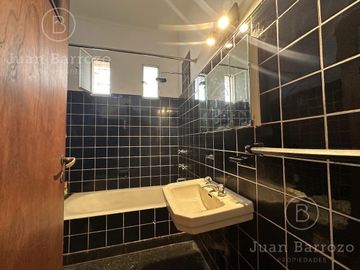Casa de 3 dormitorios en venta en Temperley Este