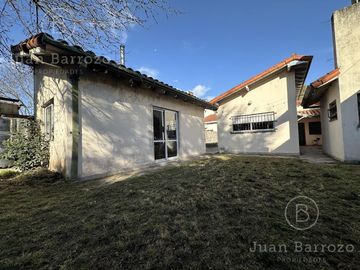 Casa de 3 dormitorios en venta en Temperley Este
