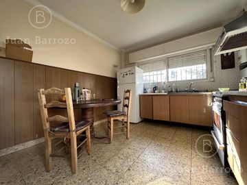 Casa de 3 dormitorios en venta en Temperley Este