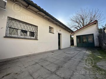 Casa de 3 dormitorios en venta en Temperley Este