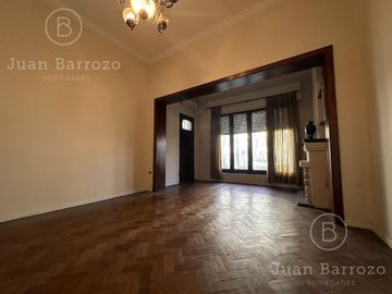 Casa de 3 dormitorios en venta en Temperley Este