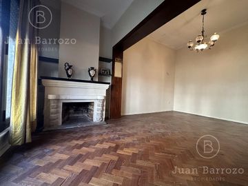 Casa de 3 dormitorios en venta en Temperley Este