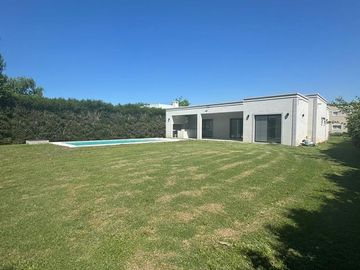 Casa en  venta, 5 ambientes, Haras Santa Maria, Escobar, GBA Norte