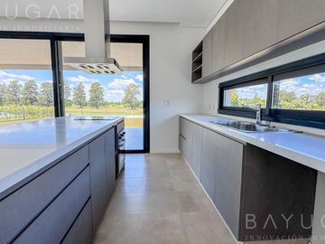 Venta Casa - Vista al Golf - Pebble Beach Pilar Golf