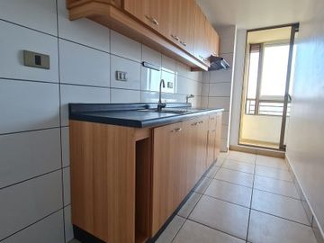 Vende departamento 3D+2B+E+B Gómez Carreño