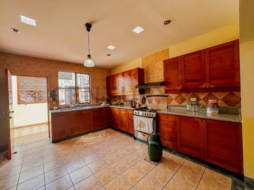 2 CASAS EN UNA - LINDA  VIENDA O PROYECTO INMOBILIARIO PARQUE FATIMA CHORRILLOS