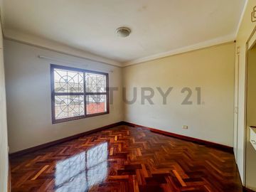 2 CASAS EN UNA - LINDA  VIENDA O PROYECTO INMOBILIARIO PARQUE FATIMA CHORRILLOS