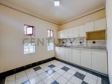 2 CASAS EN UNA - LINDA  VIENDA O PROYECTO INMOBILIARIO PARQUE FATIMA CHORRILLOS