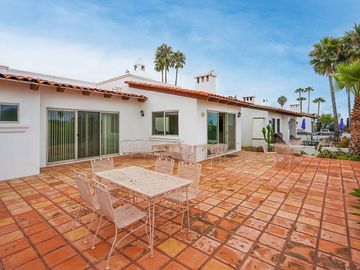 Communidad de campo de golf casa de un solo nivel de 4 dormitorios