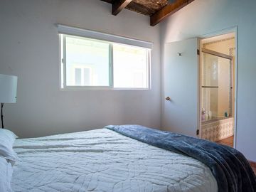 ¡Casa frente al mar con playa de arena por menos de $700 000!