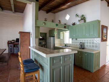 ¡Casa frente al mar con playa de arena por menos de $700 000!