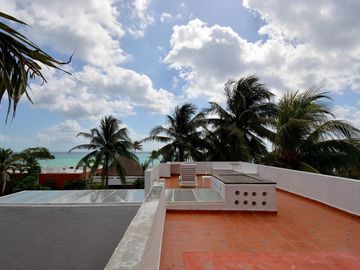 REFUGIO TROPICAL DE ENSUEÑO CON VISTA AL MAR