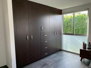 CASA EN VENTA EN LOMAS DE ANGELOPOLIS